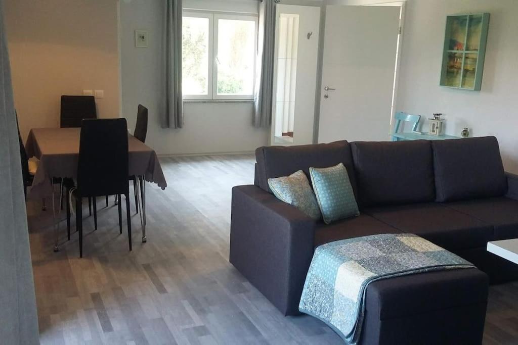 Apartma Iva ไพราน ภายนอก รูปภาพ