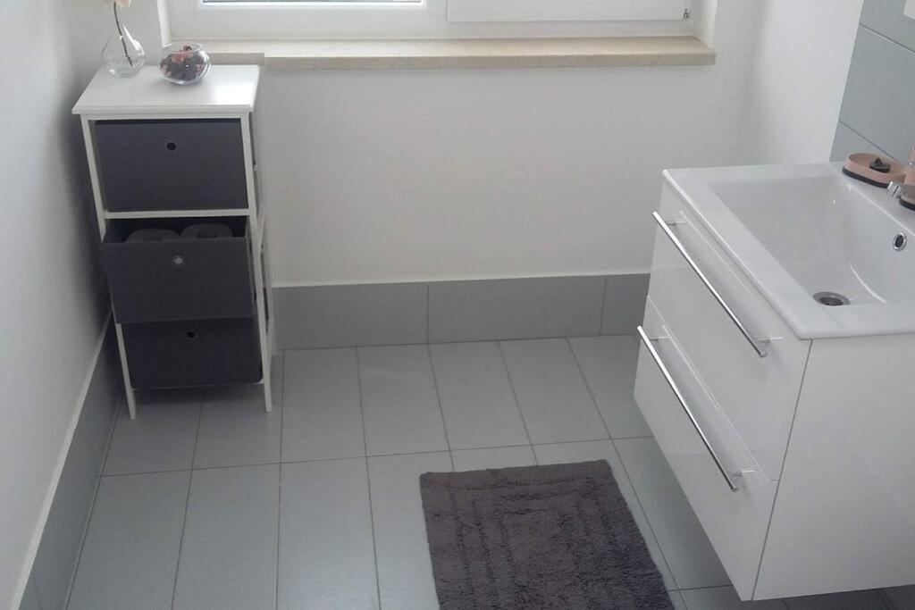 Apartma Iva ไพราน ภายนอก รูปภาพ